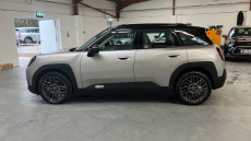 MINI Aceman 135kW E Classic 43kWh 5dr Auto Electric Hatchback